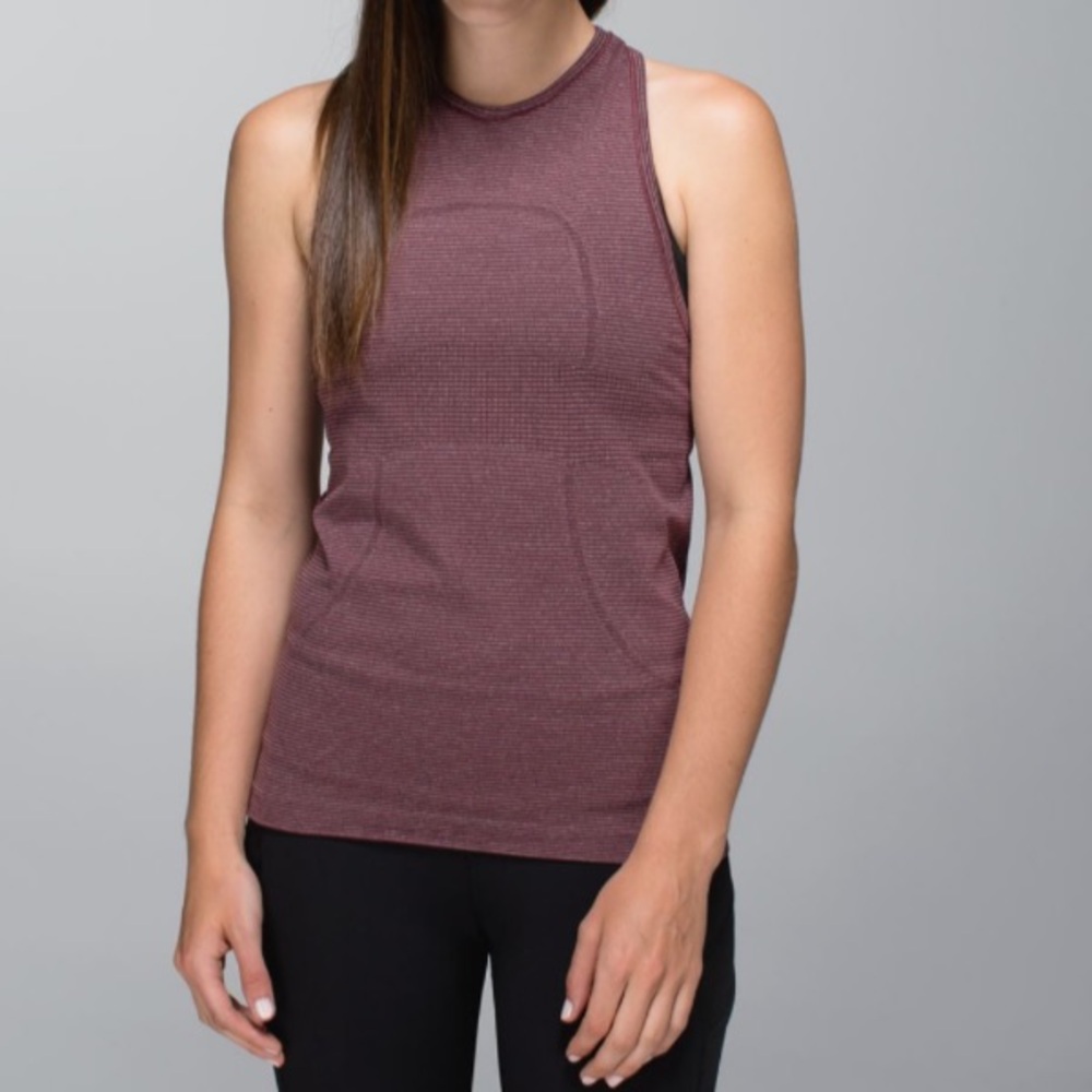 Lululemon Run: Swiftly Tech Tank
Tonka Stripe Heathered Bordeaux Size 8